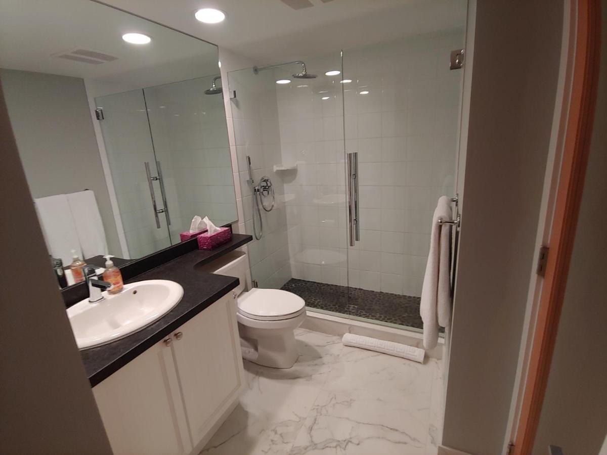 Tyndalstone Lodge 3 Bedroom In The Heart Of Village North Whistler Buitenkant foto