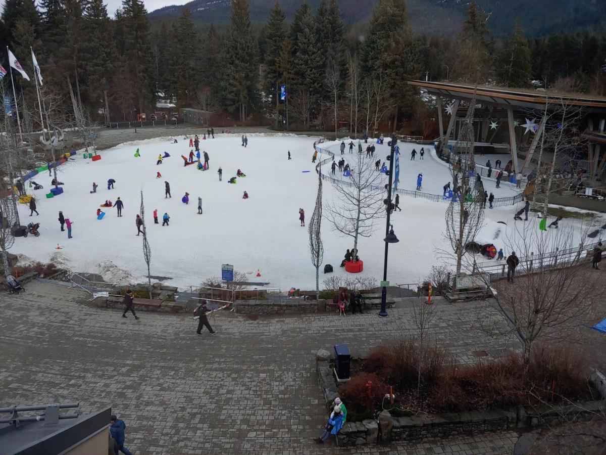 Tyndalstone Lodge 3 Bedroom In The Heart Of Village North Whistler Buitenkant foto